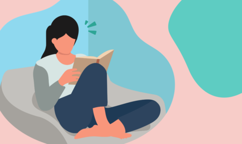 自室で本を読んでいるイメージ画